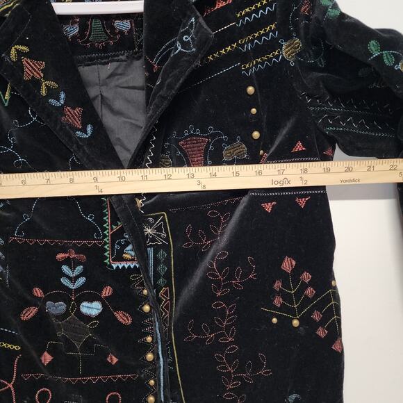 Chicos 1 Black Velvet Embroidered Blazer Jacket Size M 8 Studded Boho Whimsigoth - Picture 13 of 15